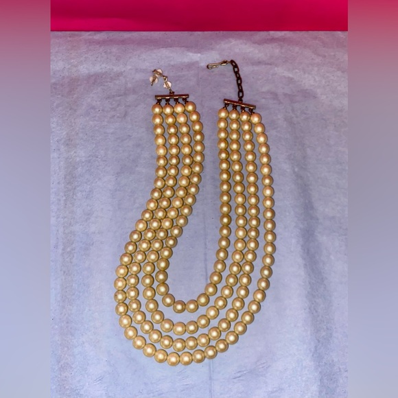 Vintage Nice 3 Strand Iridescent Creamy Yellow Faux Pearls w/Hook Clasp Necklace - Picture 3 of 4